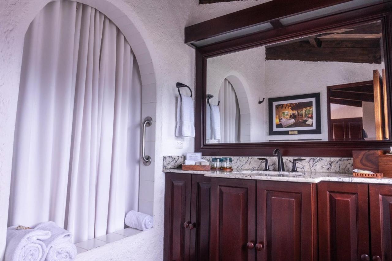 Las Cruces Boutique Hotel 危地马拉安地瓜 外观 照片