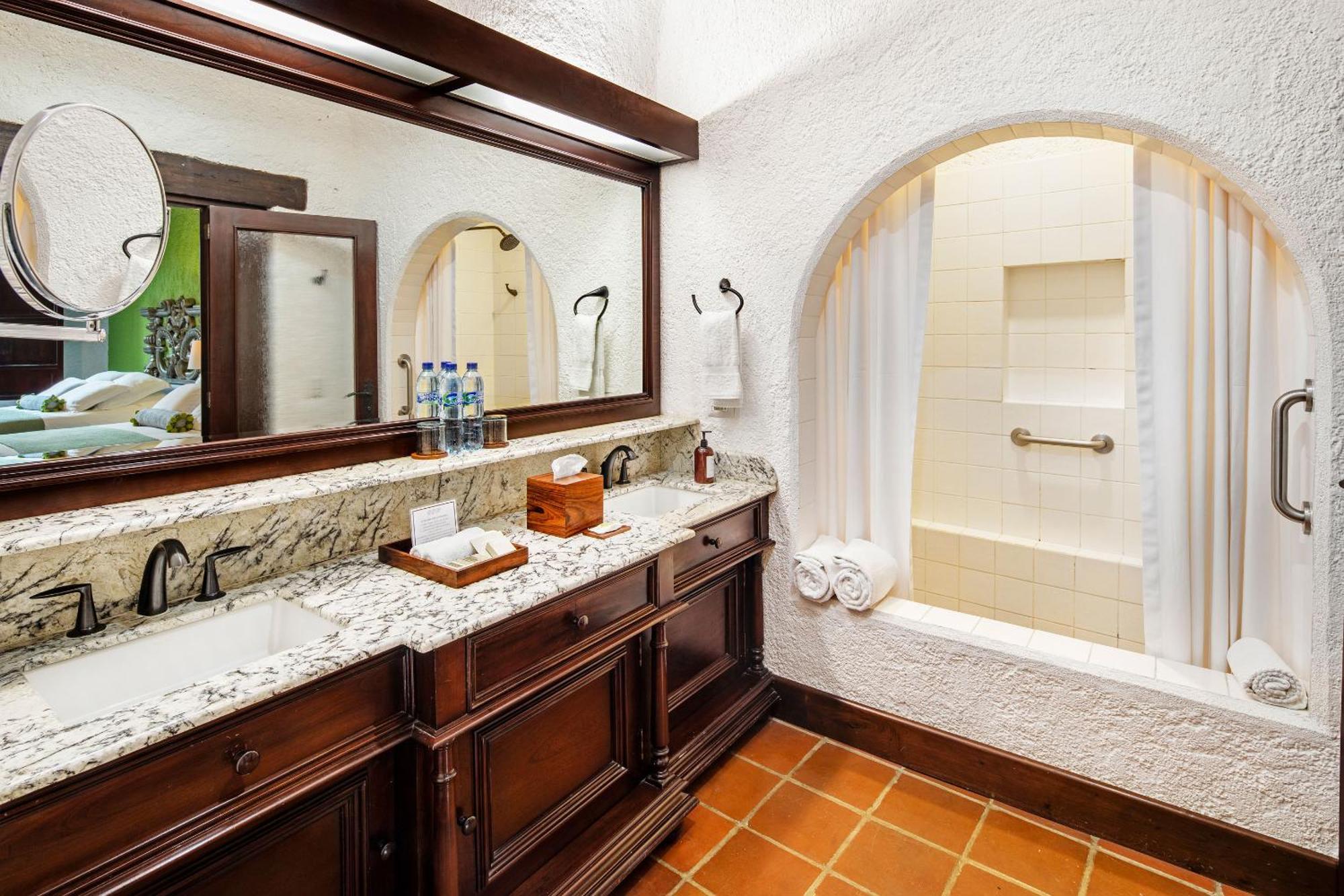 Las Cruces Boutique Hotel 危地马拉安地瓜 外观 照片