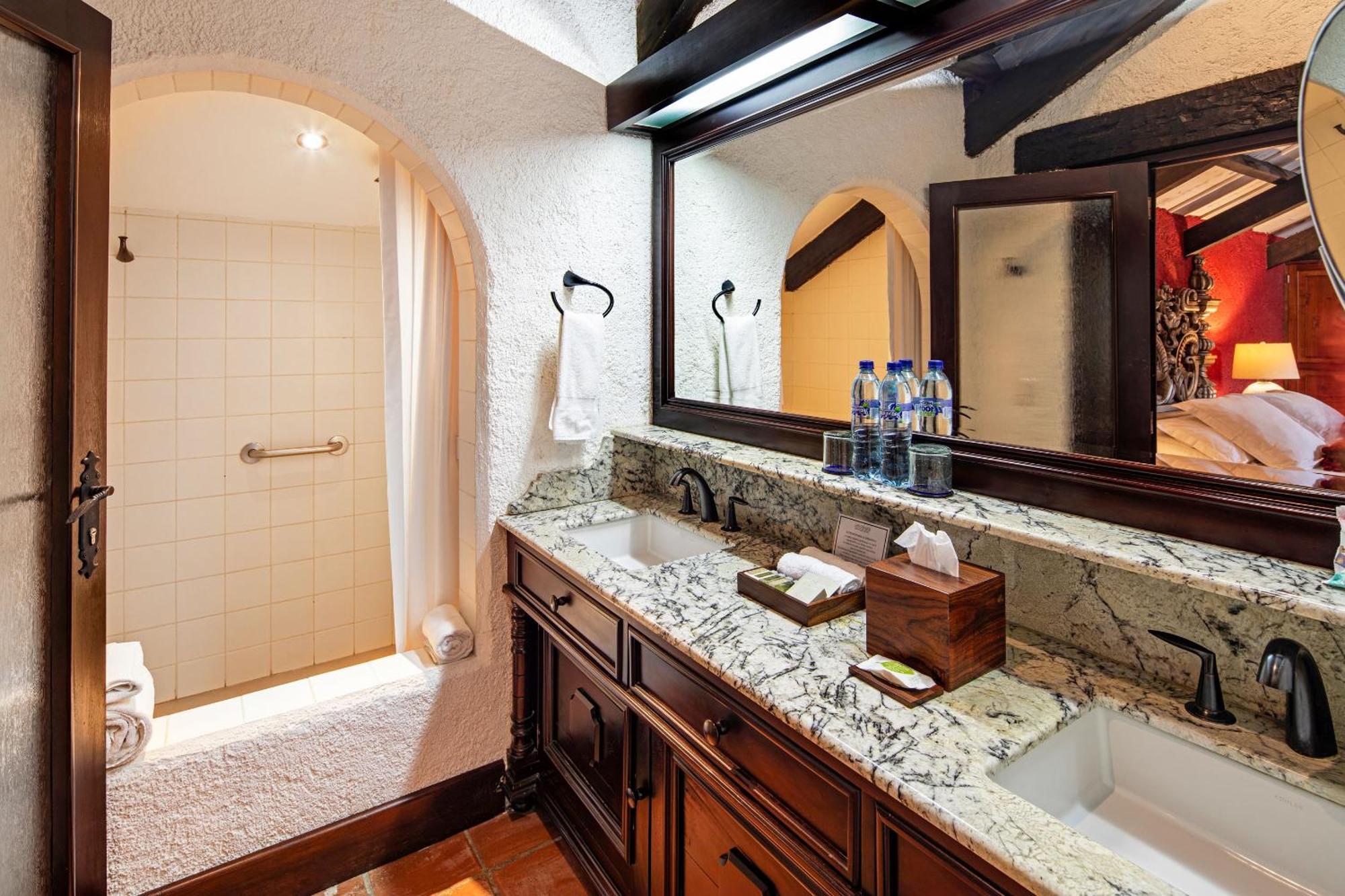 Las Cruces Boutique Hotel 危地马拉安地瓜 外观 照片